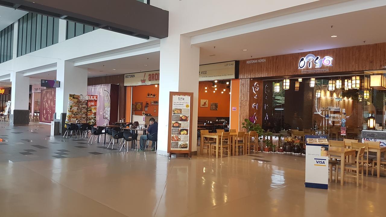 Appartamento Utropolis By Miric Shah Alam Esterno foto